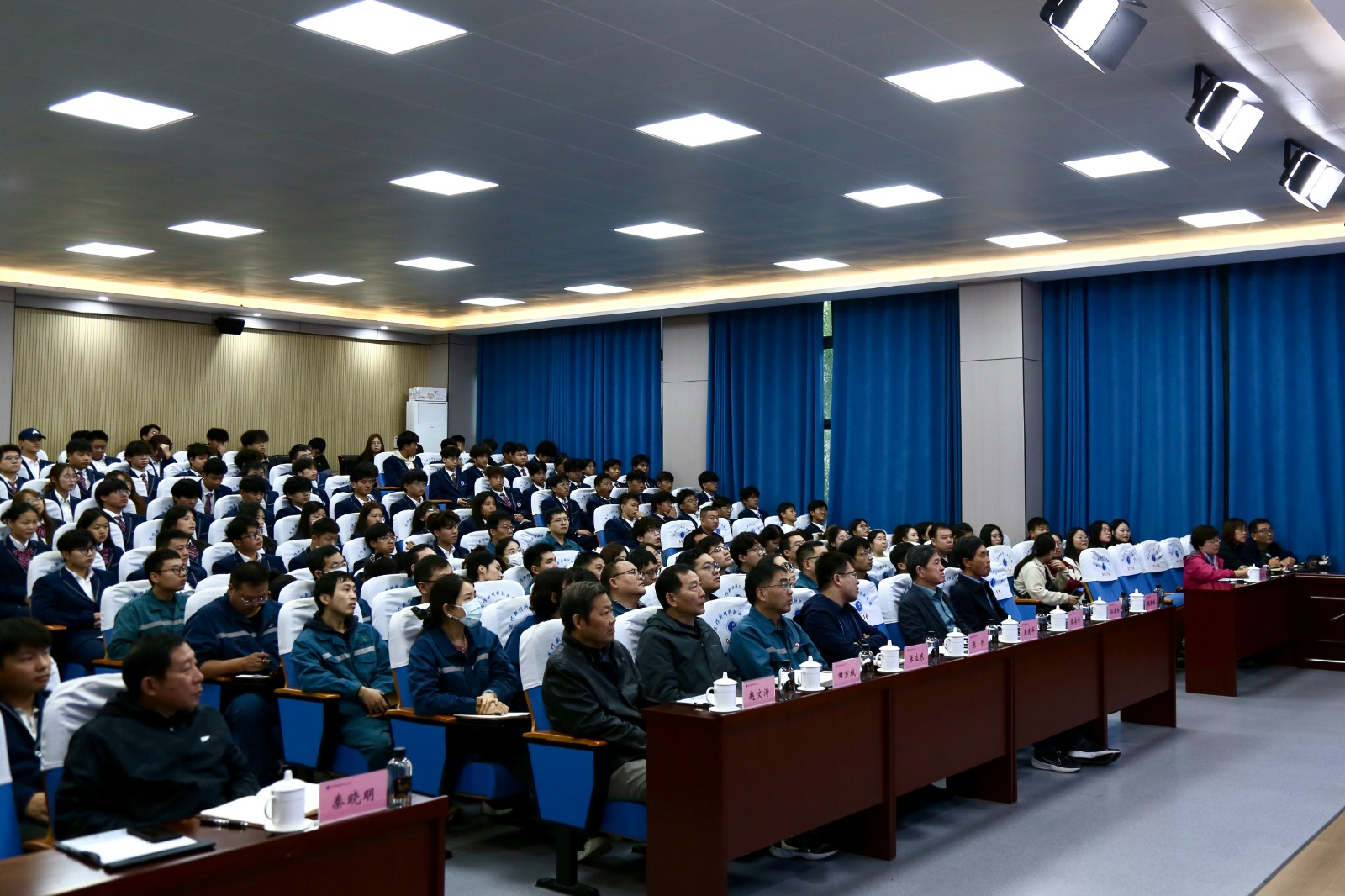 1760955880105071.jpg 微信图片_20251020182048.jpg